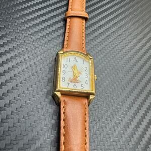 Vintage Rare - Timex - Disney  -Winnie The Pooh Classics Watch Wristwatch